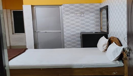 Standard Non AC Room - Prem Narayan Guest House